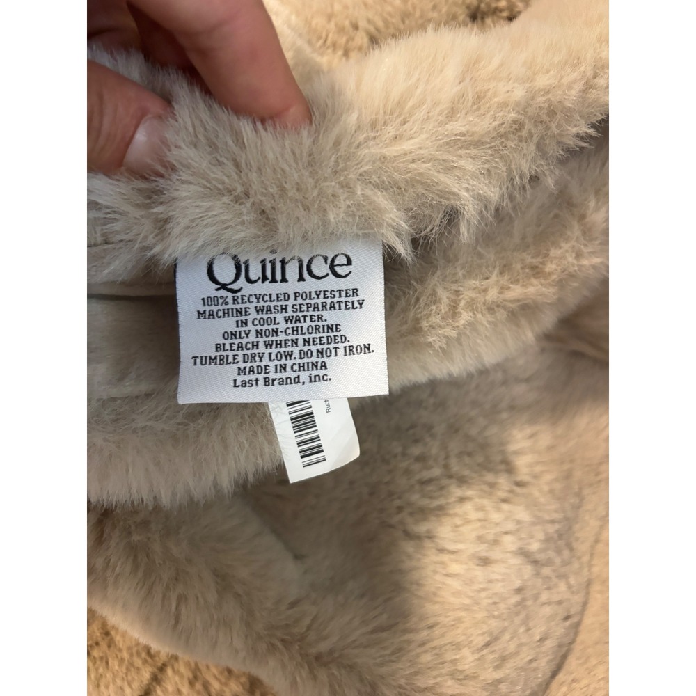 Quince Ruched Faux Fur Throw Blanket Mink 60x80 Cozy Blanket - Picture 5 of 7